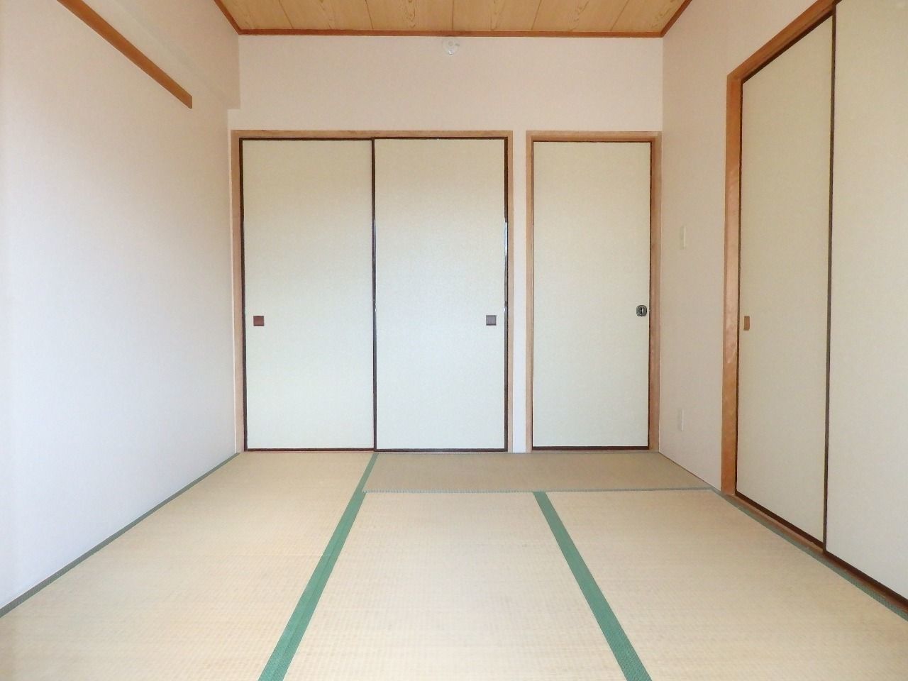 最近注目されてきている日本の畳。いぐさの香りが日本の心を思い出させます。