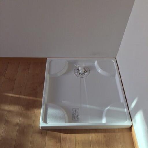 防水パンです。 お部屋の中に防水パンがついており、洗濯機を置くのも安心できます。